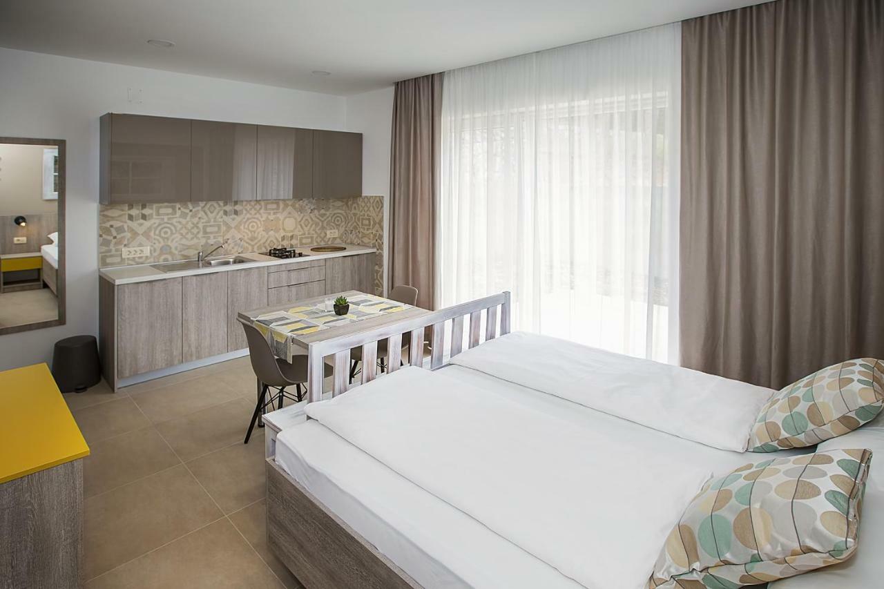 Apartments Capic Niko Baska  Exterior photo