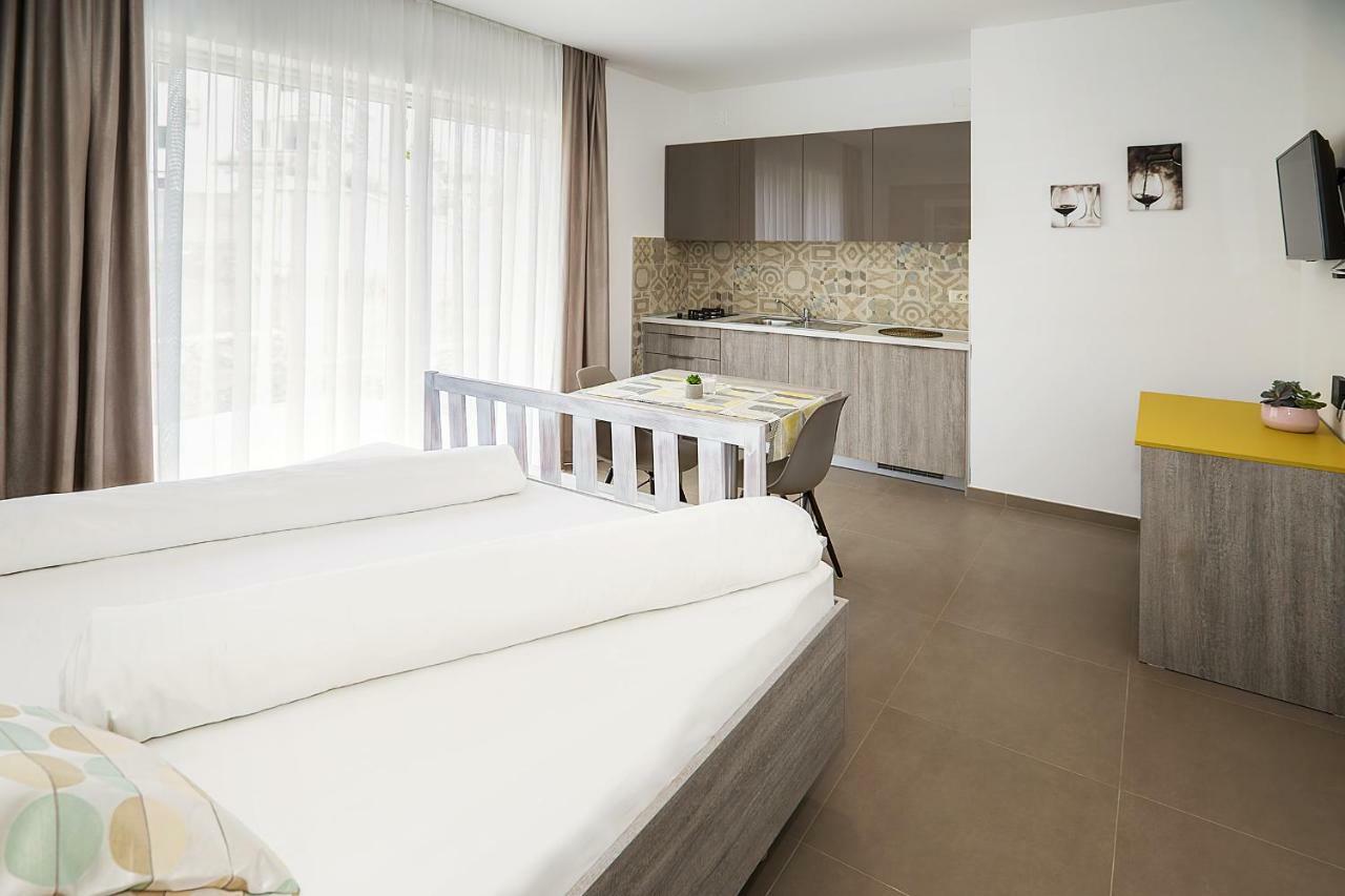 Apartments Capic Niko Baska  Exterior photo